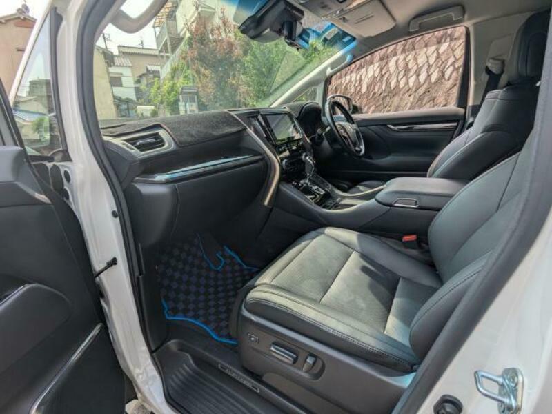 ALPHARD-7