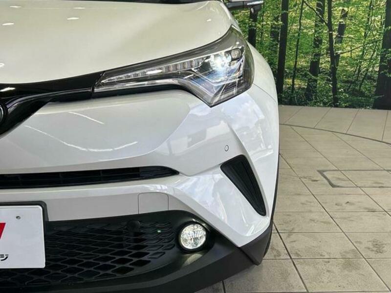 C-HR-11