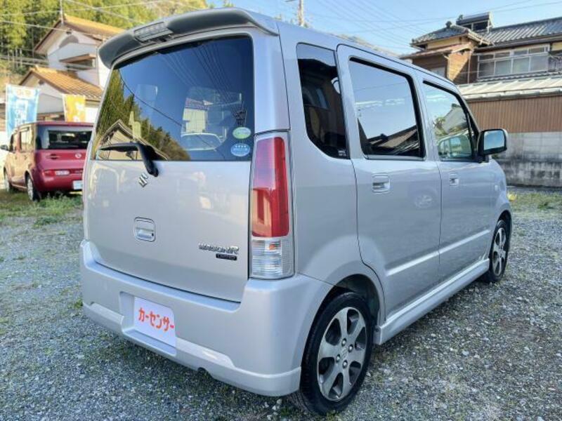 WAGON R
