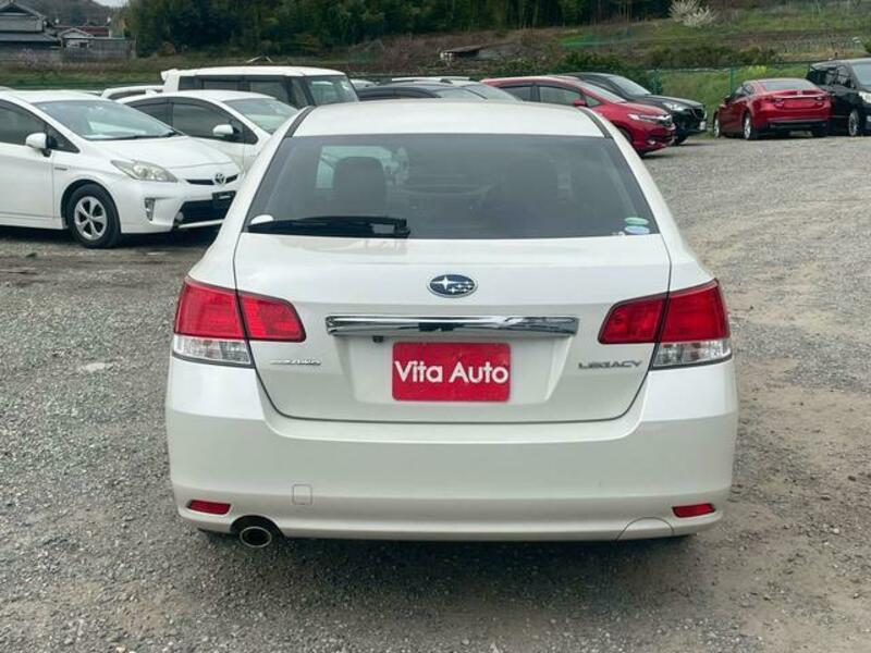 LEGACY B4