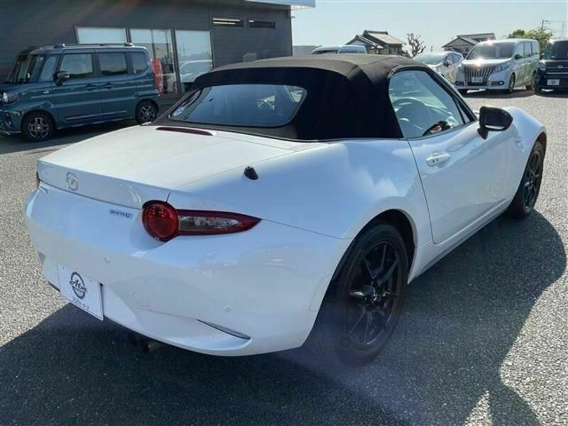 ROADSTER-7