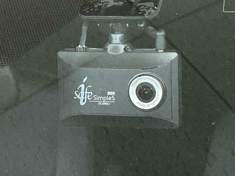 SIENTA-7