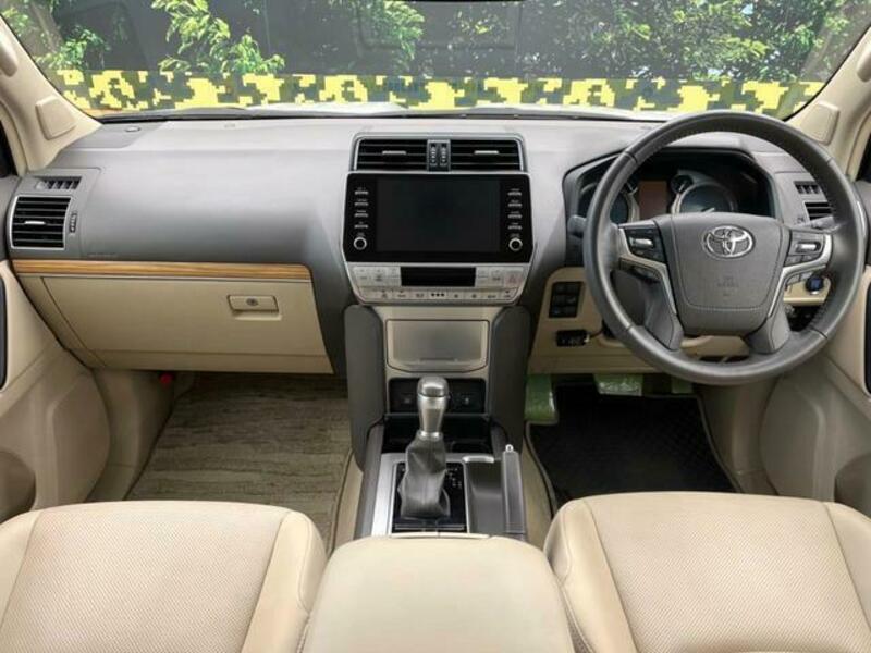 LAND CRUISER PRADO-1