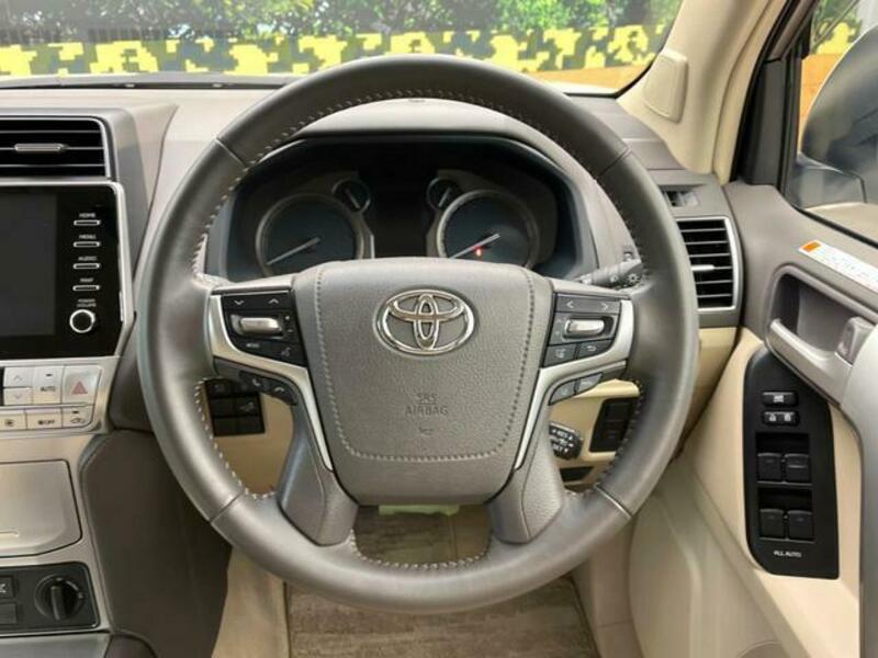 LAND CRUISER PRADO-7