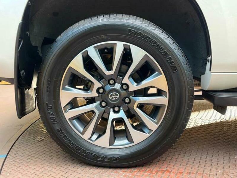 LAND CRUISER PRADO-9