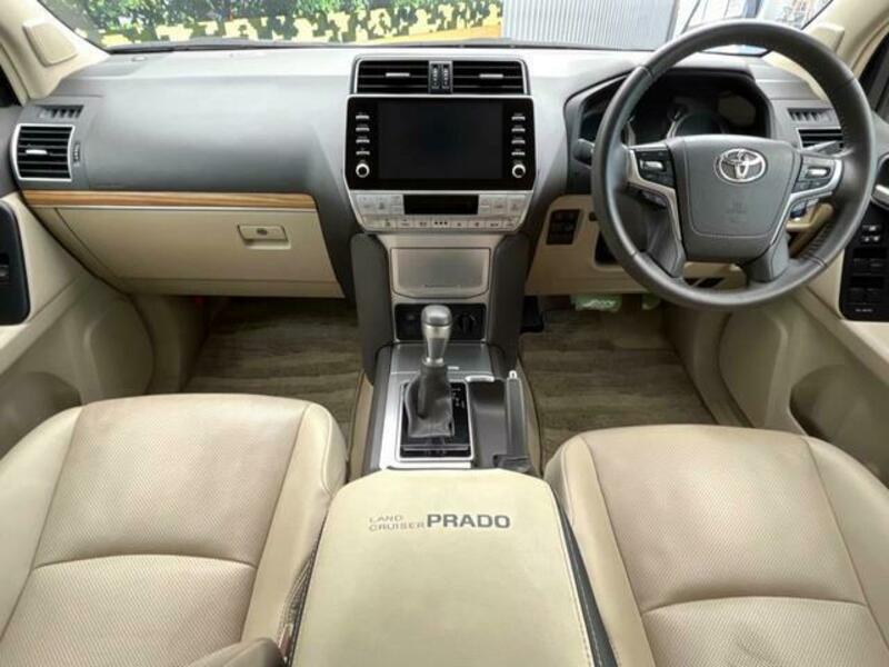 LAND CRUISER PRADO-1