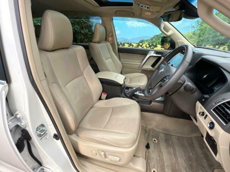 LAND CRUISER PRADO-10