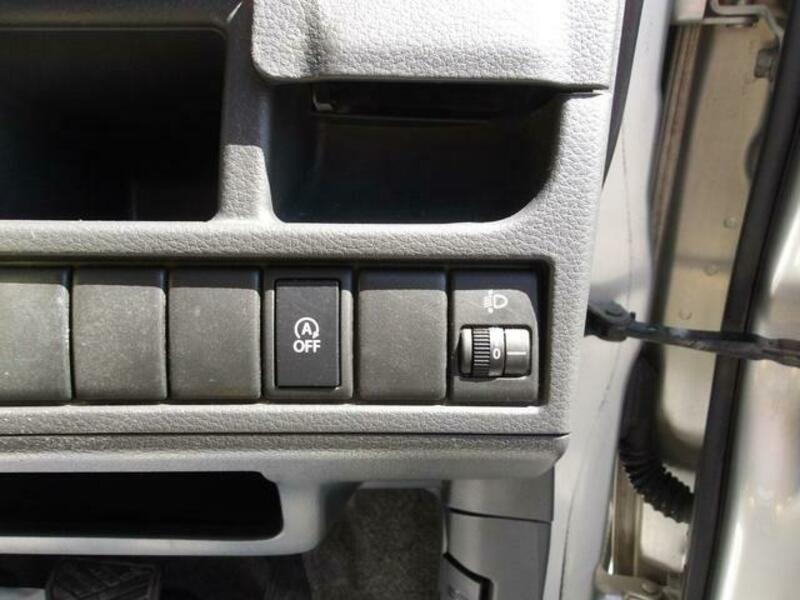 WAGON R-16