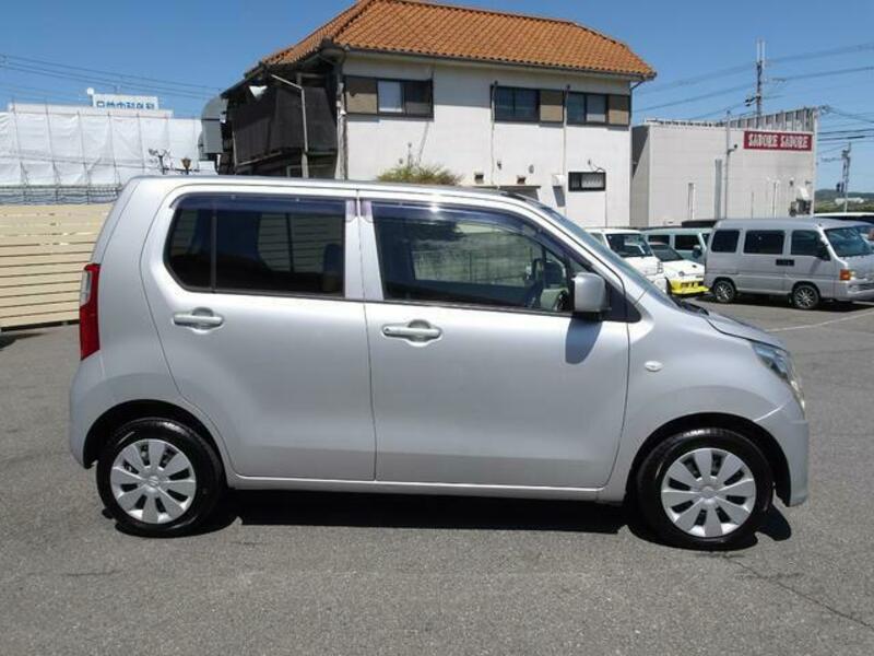 WAGON R-3