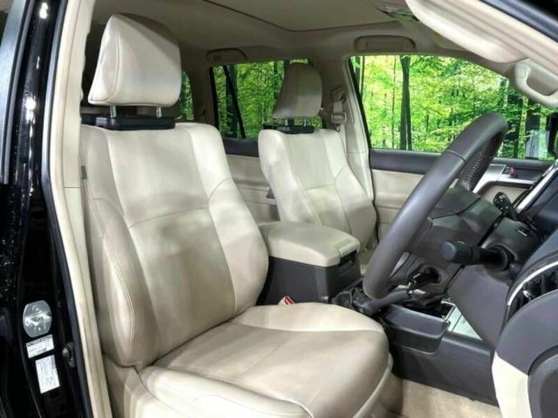 LAND CRUISER PRADO-7