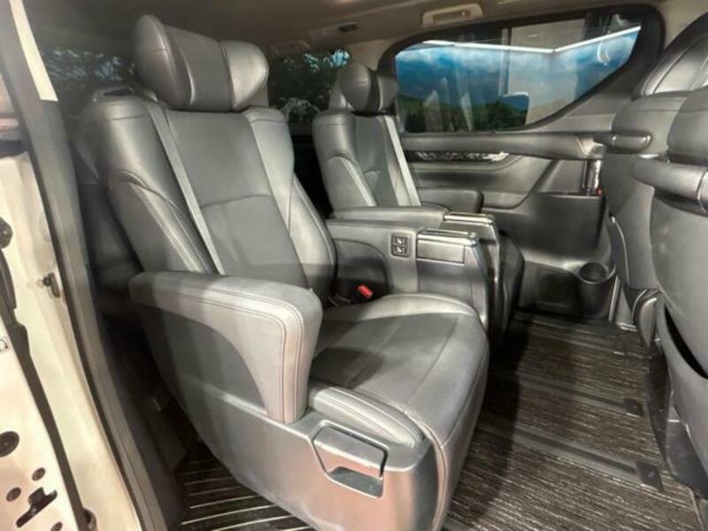 ALPHARD-9