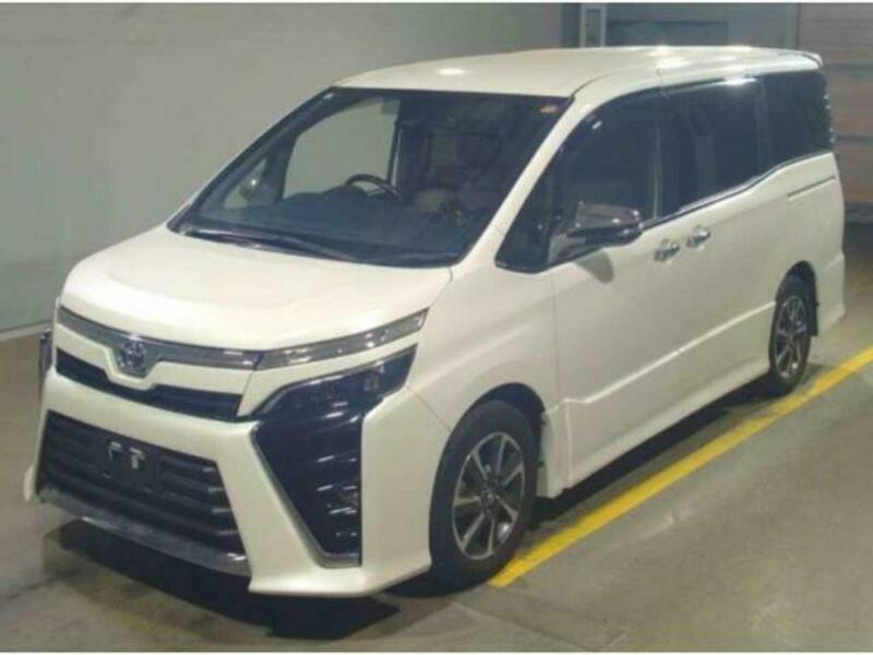 TOYOTA　VOXY