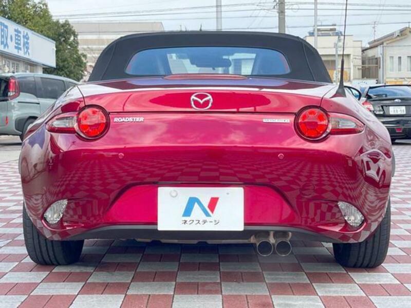 ROADSTER-15