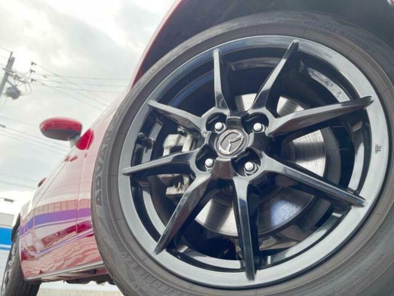 ROADSTER-13