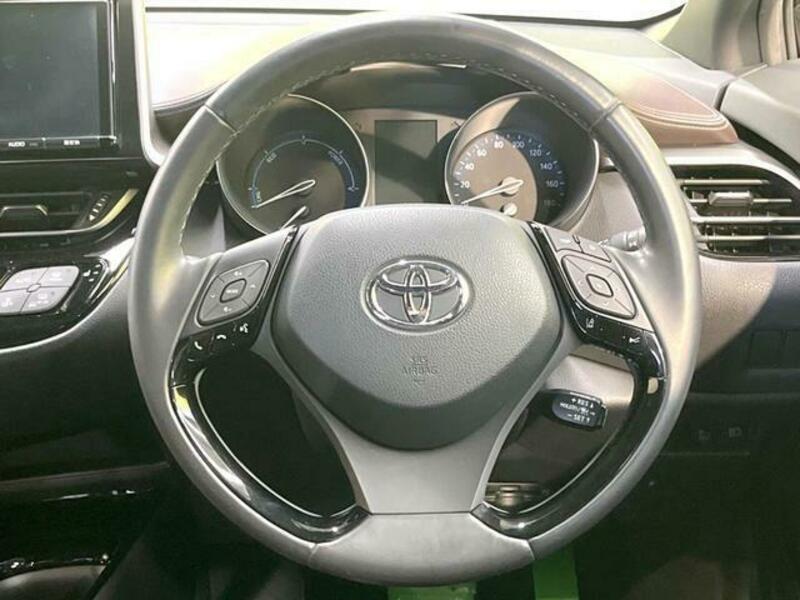 C-HR-11