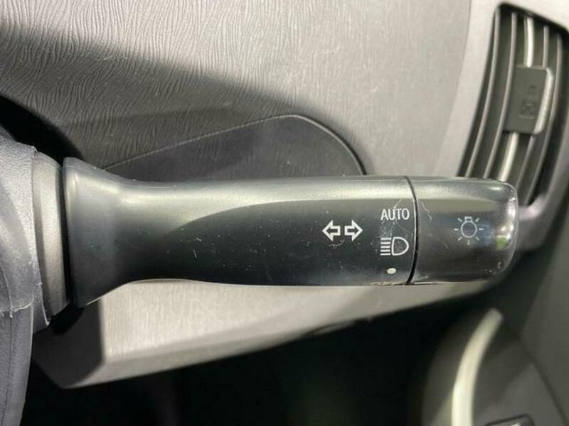 PRIUS-6