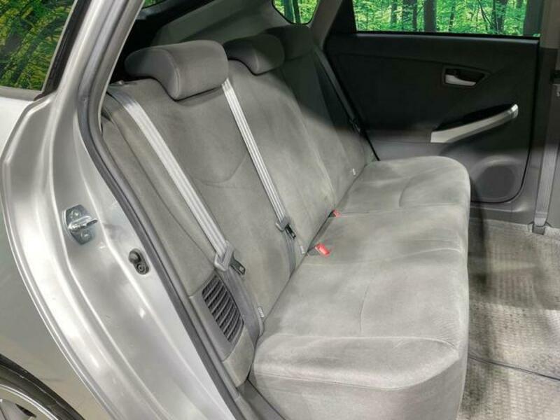 PRIUS-10