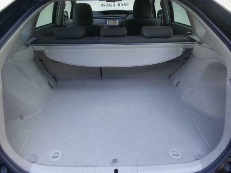 PRIUS-15