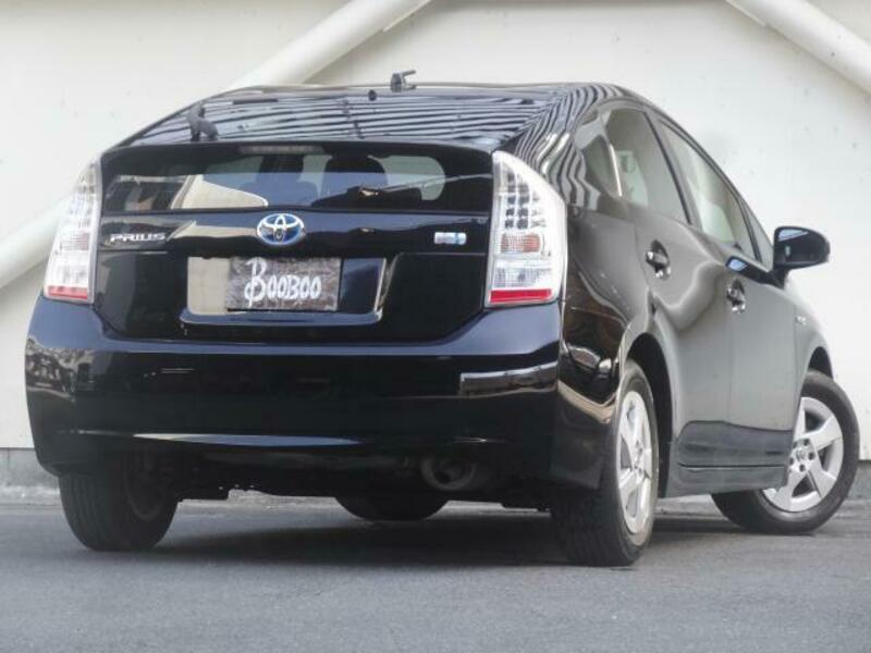 PRIUS-1