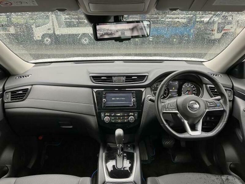 X-TRAIL-2