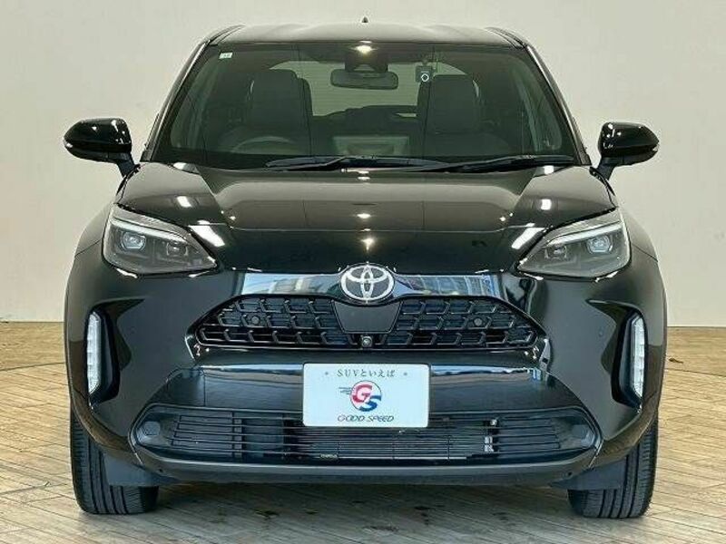 YARIS CROSS-11