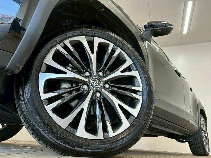 YARIS CROSS-18