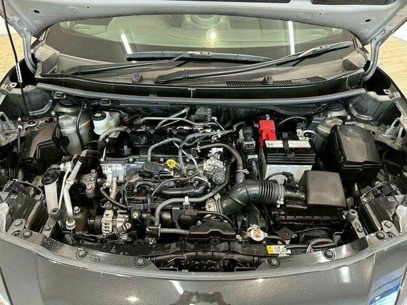 YARIS CROSS-19