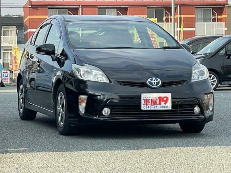 TOYOTA　PRIUS