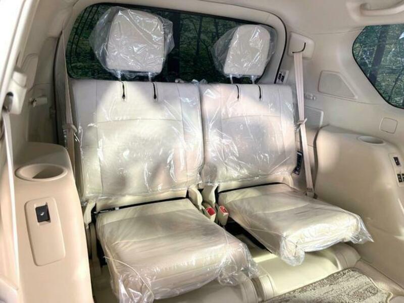 LAND CRUISER PRADO-12