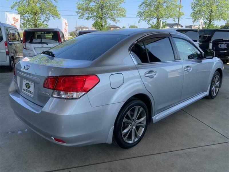 LEGACY B4