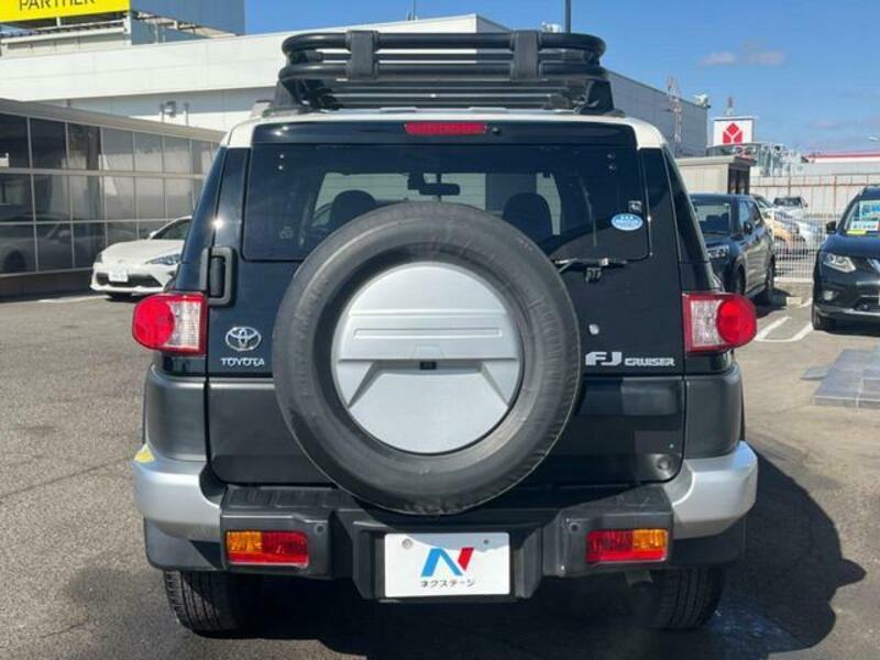 FJ CRUISER-14