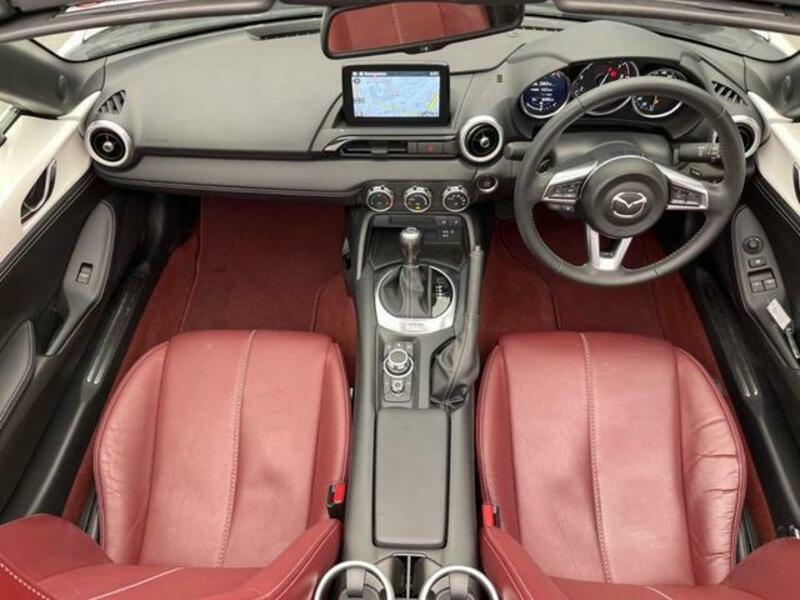 ROADSTER-1