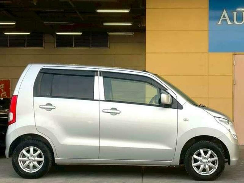 WAGON R-15