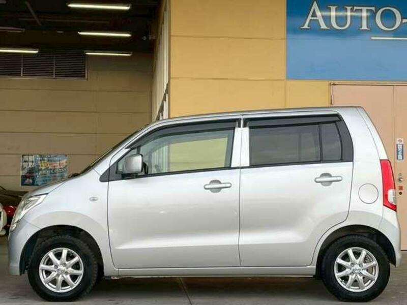 WAGON R-18