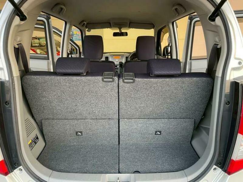 WAGON R-9