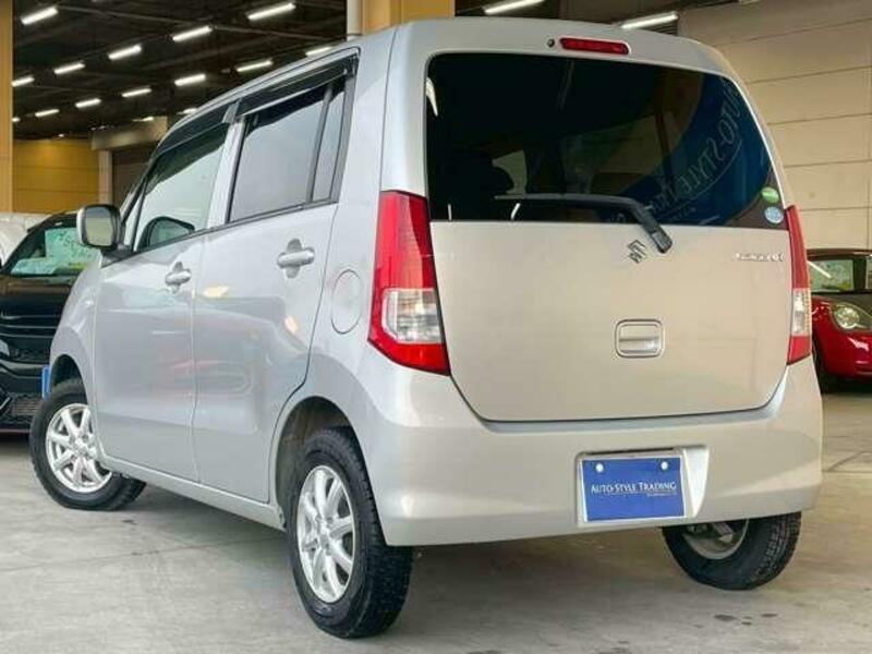 WAGON R-3