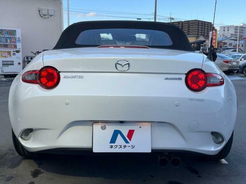 ROADSTER-13