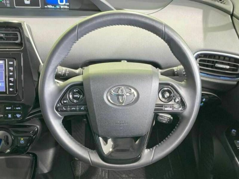 PRIUS-10