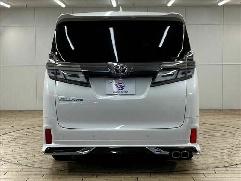 VELLFIRE-14