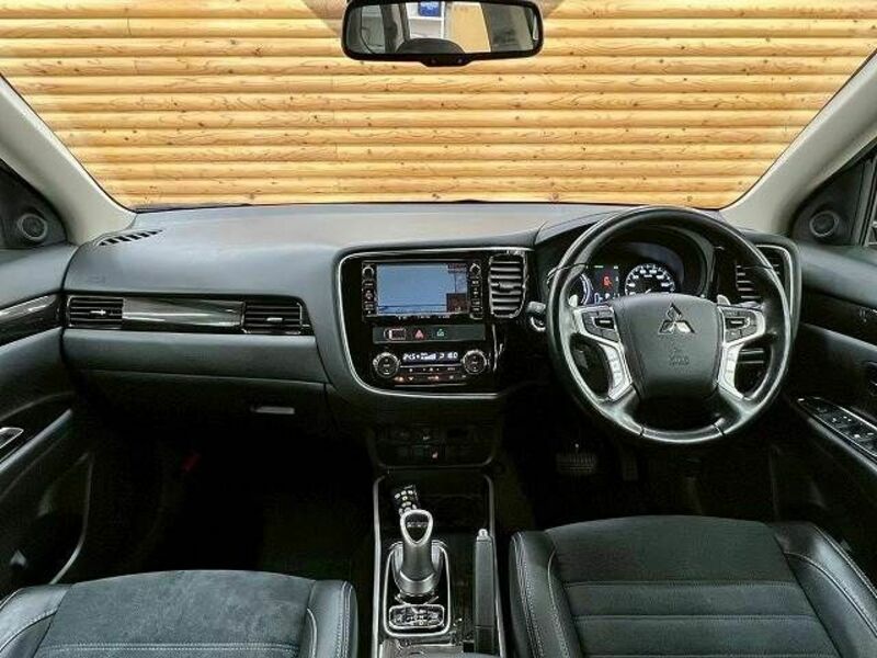 OUTLANDER PHEV