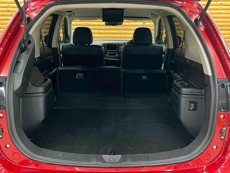 OUTLANDER PHEV