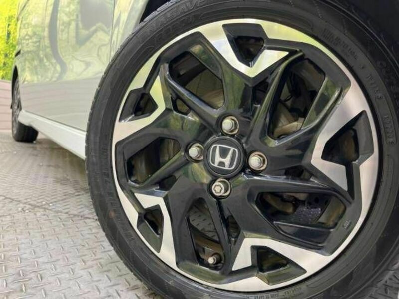 N BOX CUSTOM