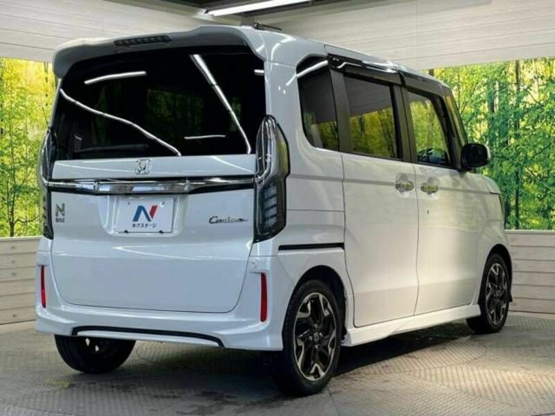 N BOX CUSTOM