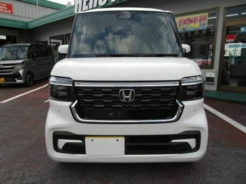N BOX CUSTOM-2