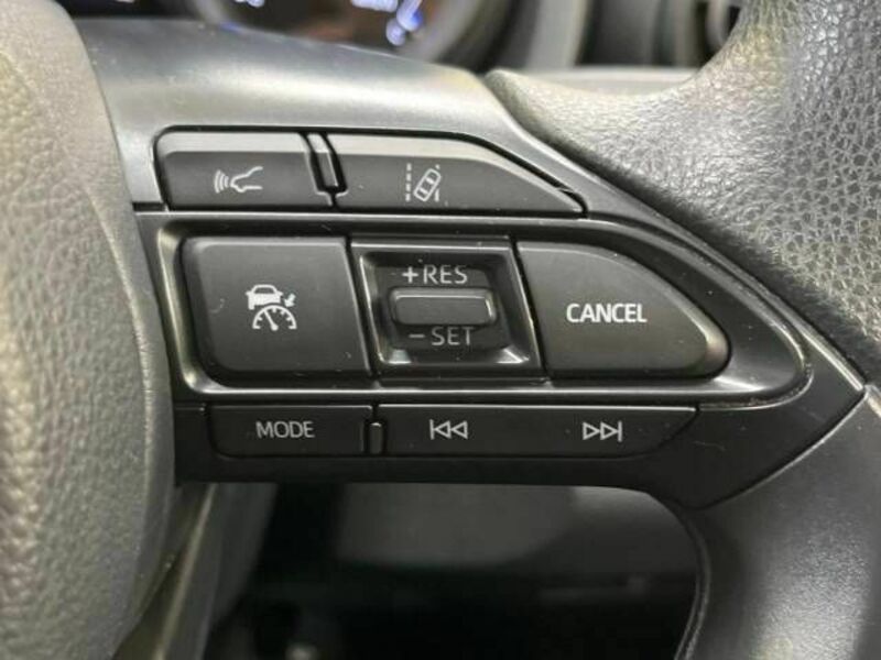 YARIS CROSS-5