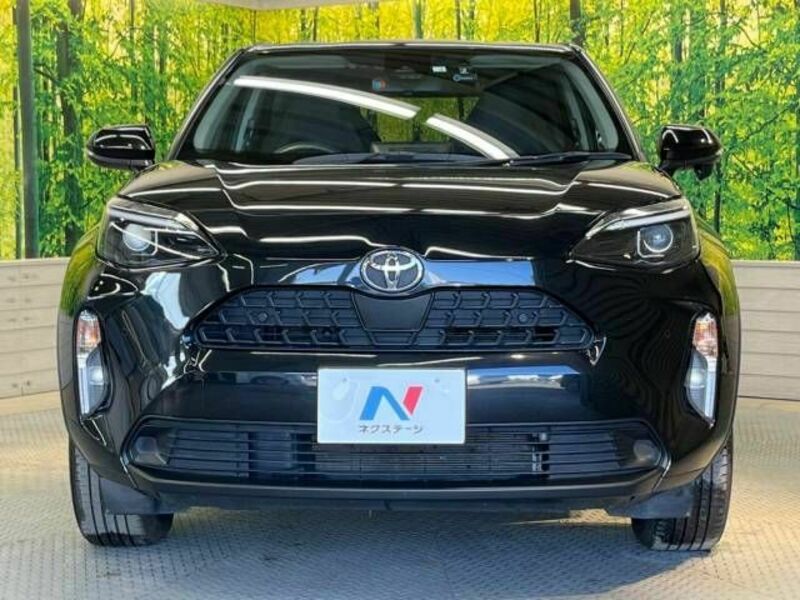 YARIS CROSS-14