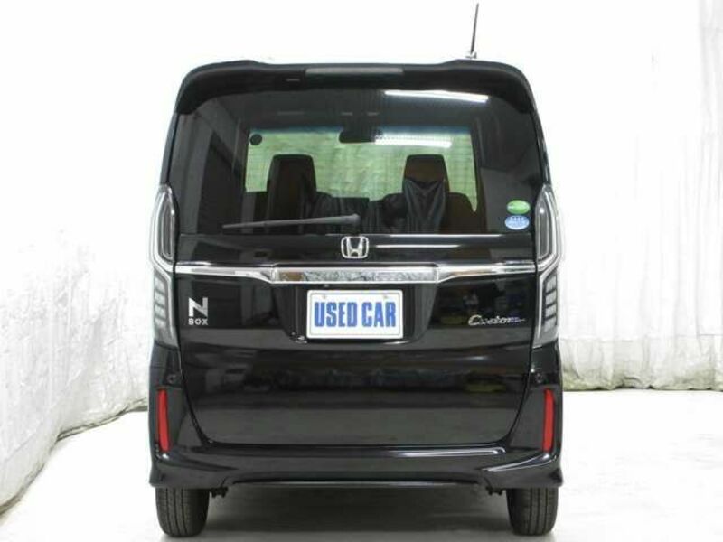 N BOX CUSTOM