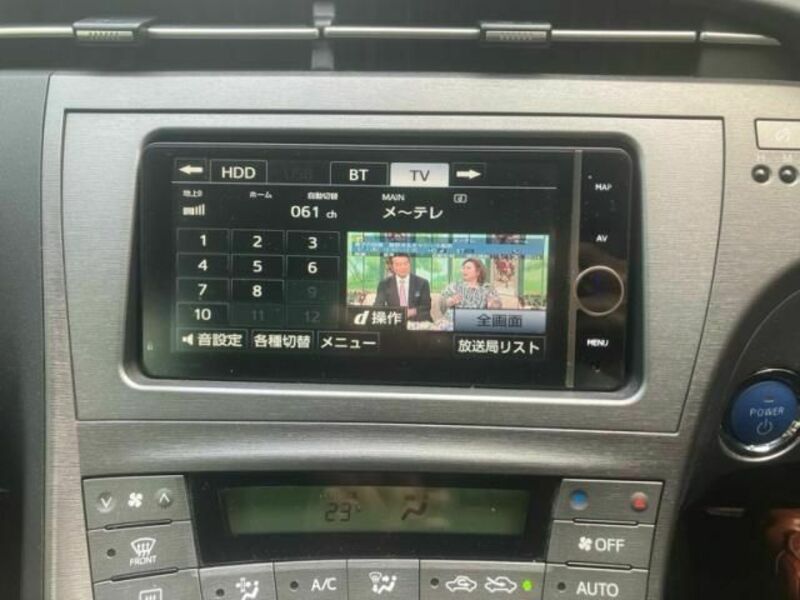 PRIUS-16