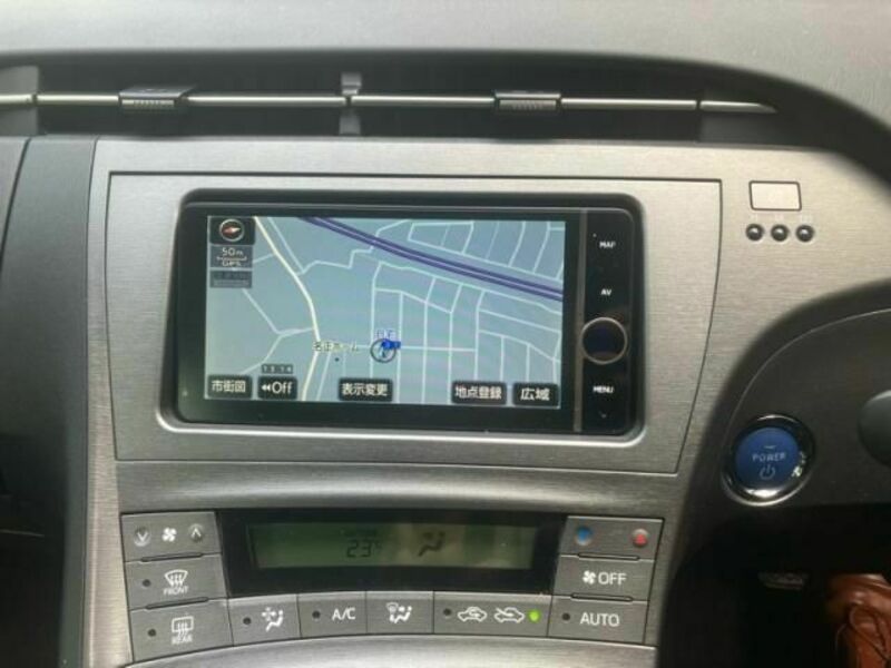 PRIUS-17