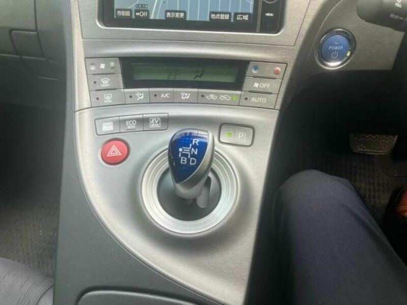 PRIUS-19